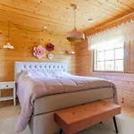 Santa's Loghouse بيت للعطل Saarenkylä